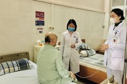 Cứu người đàn ông nước ngoài thoát 'cửa tử'