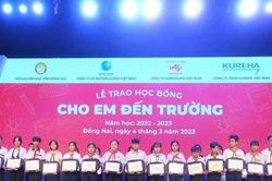 Ajinomoto gần hai thập kỉ đồng hành cùng học bổng 'Cho em đến trường'