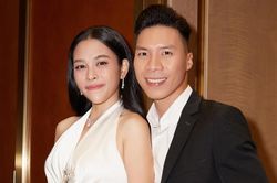 Điểm 10 chất lượng: Quốc Nghiệp tự tay chỉnh trang phục giúp Ngọc Mai trước khi bước lên sân khấu