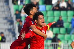 U20 Việt Nam nhận phần thưởng đặc biệt từ HLV Troussier