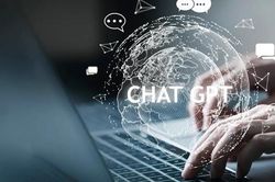 'Cà khịa' hay hợp tác?