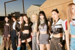 Twice phá kỷ lục cá nhân với album 'Ready To Be'