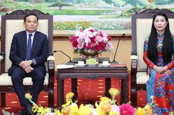 Phó Thủ tướng Trần Lưu Quang thăm và làm việc với tỉnh Vĩnh Phúc
