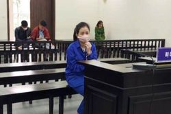Vợ chồng ca sỹ mắc bẫy'nữ đại tá rởm'