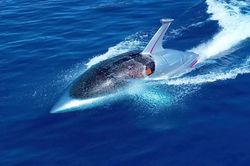 Cận cảnh Jet Shark: xuồng máy thể thao du lịch hình cá mập bán chìm tốc độ cao