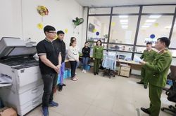 Đăng kiểm viên xóa hết dữ liệu 'ăn bẩn' đối phó công an