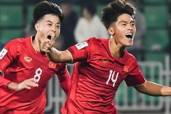HLV Troussier đưa cầu thủ U20 Việt Nam vào đội hình tranh HCV SEA Games 32