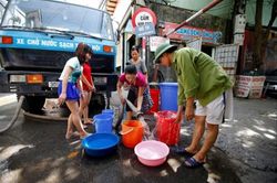 Hà Nội: Tiền nước sạch có thể tăng thêm 15.270 đồng/tháng/hộ