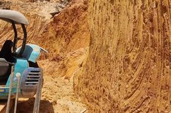 Sập bờ taluy ở Đà Lạt, 1 thợ hồ tử vong