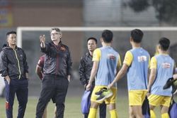 Ông Troussier gọi thêm cầu thủ U20 Việt Nam vào đội tuyển U23, hướng tới tranh vàng SEA Games 32