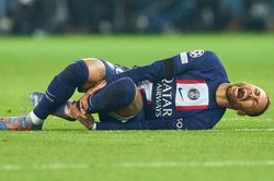 Neymar: PSG và bi kịch của bom tấn 222 triệu euro