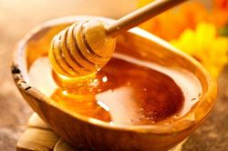 Thường xuyên uống mật ong pha nước ấm vào buổi sáng có tốt không?