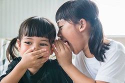 4 kiểu hành vi chứng tỏ trẻ được cha mẹ giáo dục tốt