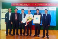 Y tế - Sức khỏe Tin tức y tế Trao danh hiệu 'Bệnh viện thực hành nuôi con bằng sữa mẹ xuất sắc'