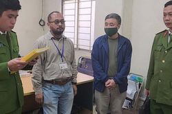 Trung tâm đăng kiểm ăn chia tiền nhận 'bôi trơn' theo cấp bậc