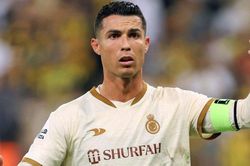 Ronaldo sút bóng thẳng lên khán đài, Al Nassr nhận trận thua đầy tai hại