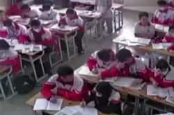 Xuất hiện clip thầy giáo tát vào đầu nhiều học sinh ở Thanh Hóa