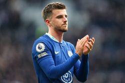 Chelsea ra giá bán Mason Mount, MU sốt sắng
