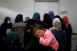 Bà đỡ trẻ tuổi tại các ngôi làng xa xôi hẻo lánh Afghanistan