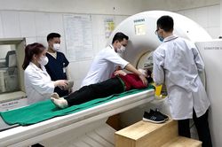 Nghị quyết 30 gỡ 'nút thắt thiết bị y tế': Bác sĩ thở phào, bệnh nhân vui mừng