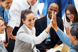 Cách tạo mối quan hệ tốt trong môi trường làm việc