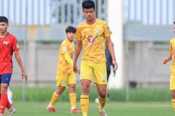 Có trung vệ cao 1m91, U17 HAGL vẫn thua thảm U17 PVF
