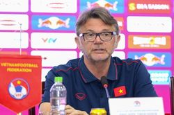 HLV Philippe Troussier hài lòng về sự thể hiện của các cầu thủ