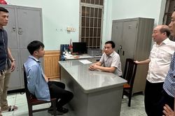 Lời khai của đối tượng dùng xăng khống chế bé 4 tuổi để đòi nợ