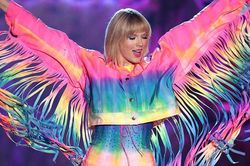 Taylor Swift thành công nhờ đâu?