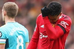 Tính toán của Ten Hag đổ bể vì Casemiro, MU hết cửa vô địch