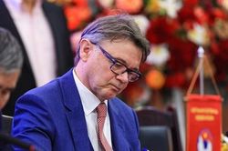HLV Troussier đưa ra đề nghị gì để giúp Việt Nam hướng đến World Cup?