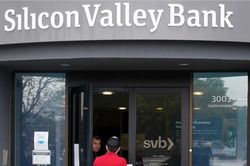 Vì sao Silicon Valley Bank sụp đổ?