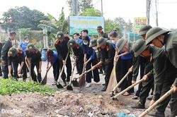 Tuổi trẻ cảnh sát cơ động hưởng ứng Tháng Thanh niên với nhiều hoạt động thiết thực