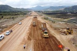 Loạn giá vật liệu tại cao tốc Bắc – Nam: Các địa phương đang làm gì?