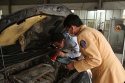 Lực lượng Cảnh sát giao thông hỗ trợ các trung tâm đăng kiểm như thế nào