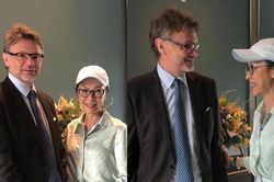 HLV Troussier chúc mừng Dương Tử Quỳnh, nhắc lại kỷ niệm đáng nhớ ở Hà Nội của hai người