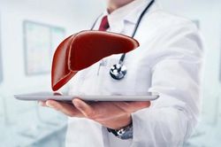 4 triệu chứng này xuất hiện, ung thư gan 'gõ cửa'