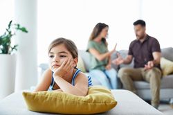 3 điều mẹ tuyệt đối không được nói trước mặt con