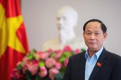 Sỹ quan công an được xét thăng hàm Thiếu tướng phải còn đủ 3 năm công tác