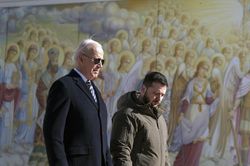 Xung đột Nga - Ukraine càng kéo dài, quan hệ giữa Washington và Kiev càng rạn nứt?