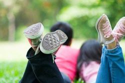 Dạy con trẻ biết 'yêu đúng cách' khi bước vào tuổi dậy thì