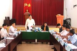 Trưởng Ban Tuyên giáo Tỉnh ủy Lê Hữu Thọ làm việc với Đảng ủy xã Sơn Lâm