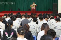 Tuyên truyền Luật Giao thông đường bộ cho gần 800 học sinh, sinh viên Trường Cao đẳng Lào Cai