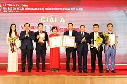 Trao Giải Báo chí về xây dựng Đảng và hệ thống chính trị của thành phố Hà Nội lần thứ V