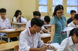 Tuyển sinh lớp 10 ở Hà Nội: Gần 45% học sinh không có cơ hội học trường công