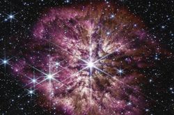 NASA công bố bức ảnh chưa từng thấy về ngôi sao sắp chết