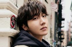 J-Hope BTS phá kỷ lục solo của bản thân tại Mỹ trước khi nhập ngũ