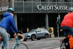 Cổ phiếu của ngân hàng Credit Suisse rơi xuống mức thấp nhất mọi thời đại