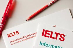Trước cơn 'cuồng' IELTS - Chứng chỉ quốc tế này có đang bị bão hòa?