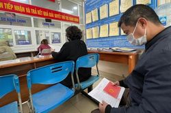 Hà Nội tạm dừng yêu cầu phải xác nhận cư trú để chuyển cấp học